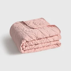 Colcha infantil acolchada floral