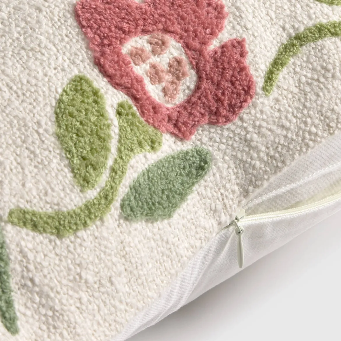 Funda de cojín algodón flores en relieve Lalarondo