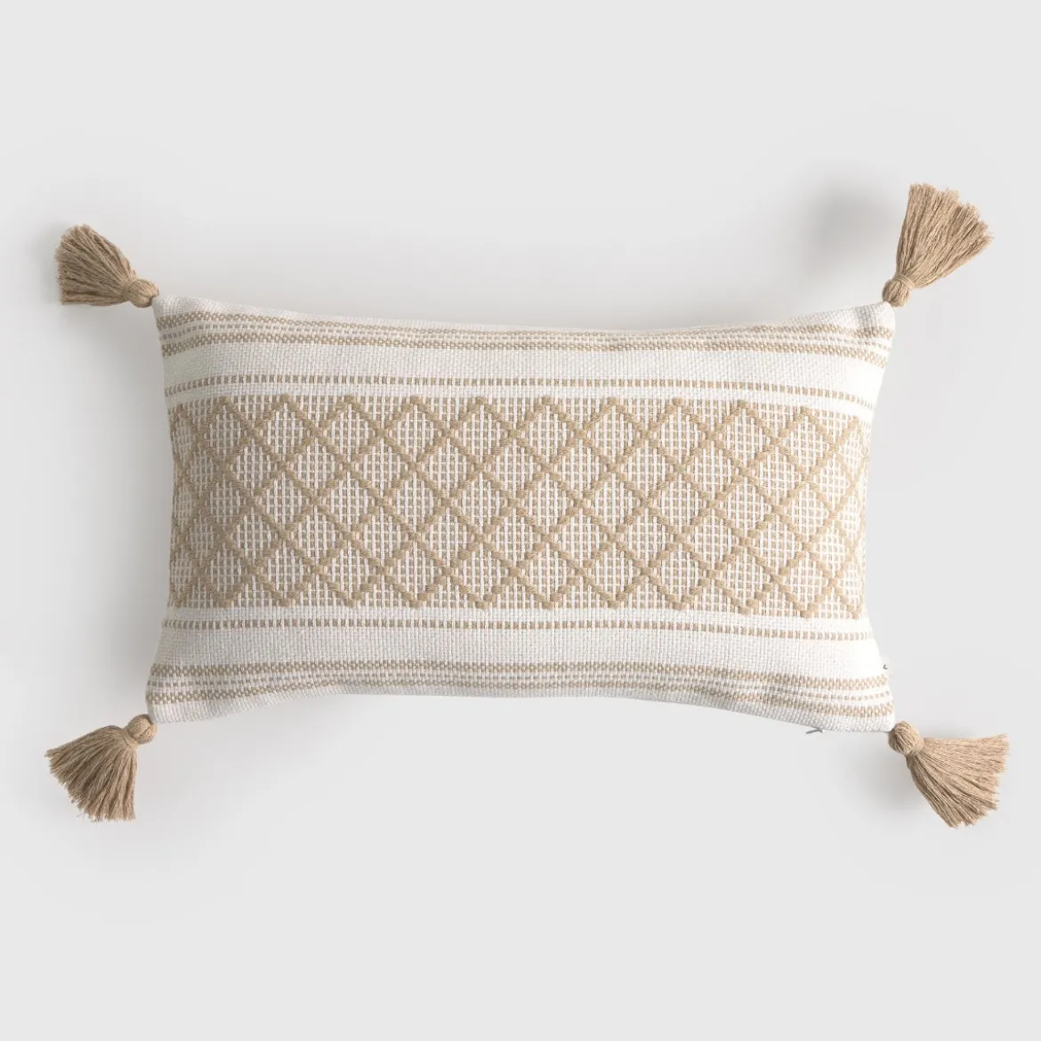 Funda de cojín tejido rombos con borlas Diami