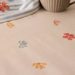 Mantel antimanchas estampado floral Abu