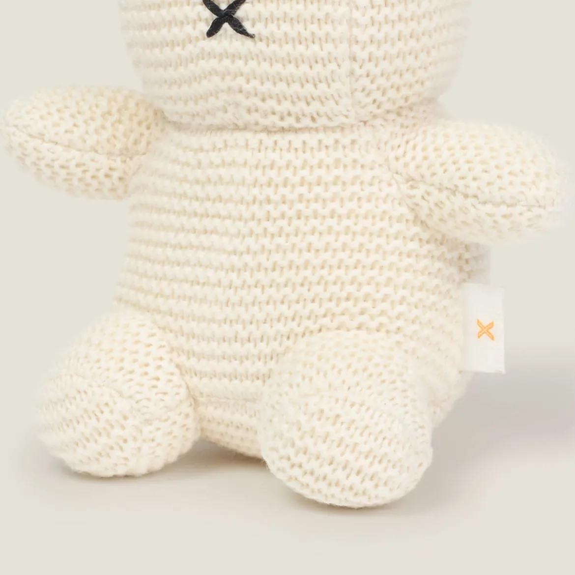 Muñeco de algodón orgánico tricot conejito Cuquis