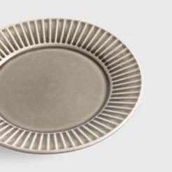 Plato llano 22cmdiseño acanalado Pleatp