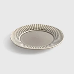 Plato llano 22cmdiseño acanalado Pleatp