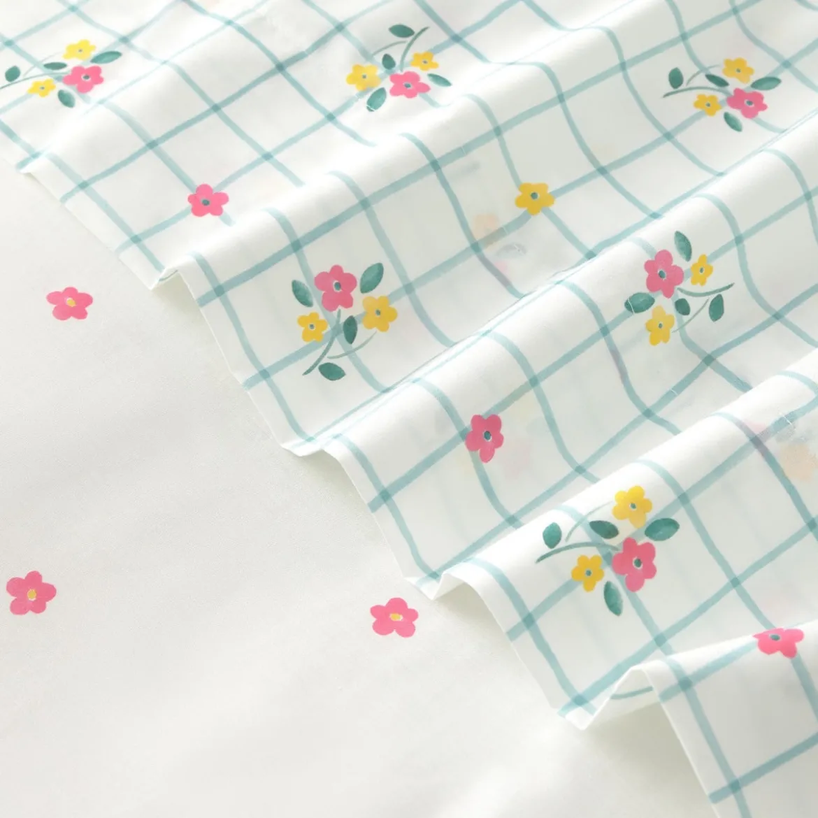 Set sábana algodón percal 180 hilos cuadros flores Florgri