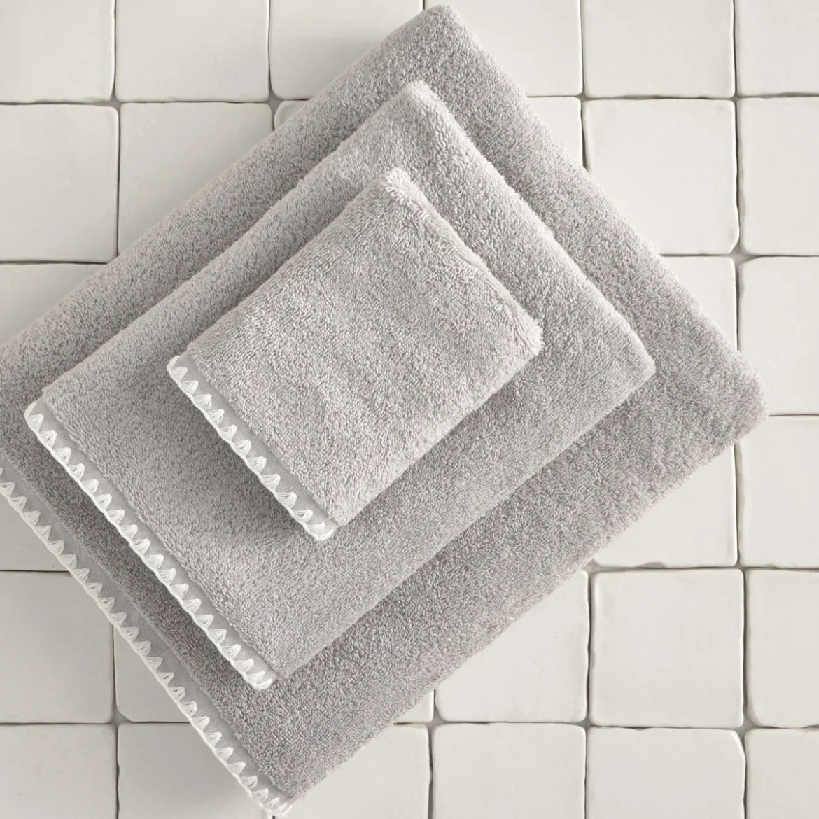 Toalla de baño algodón pespunte decorativo Unimax